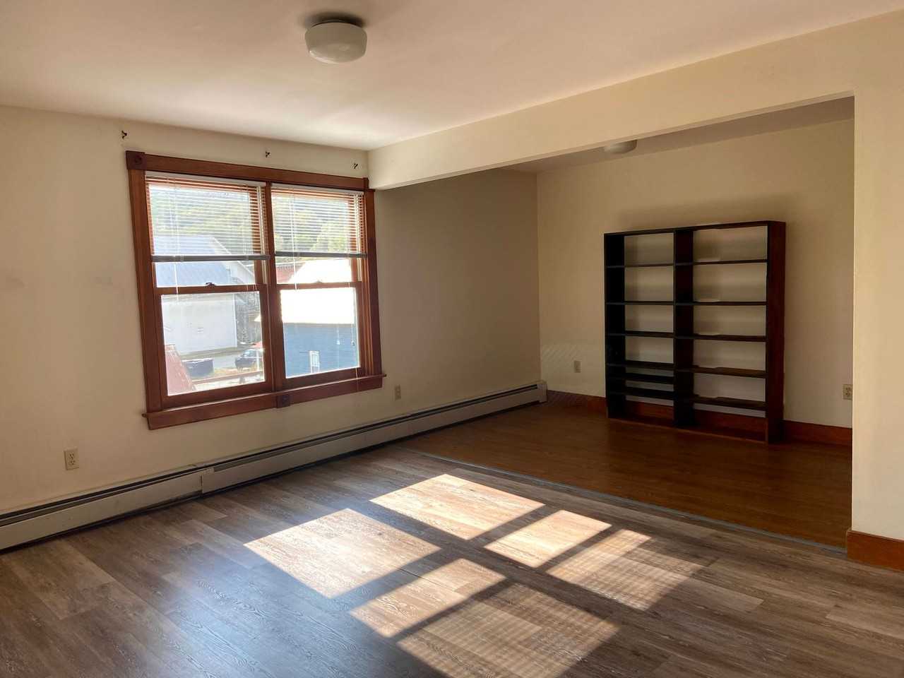 60 New Street - Photo 3 of 6