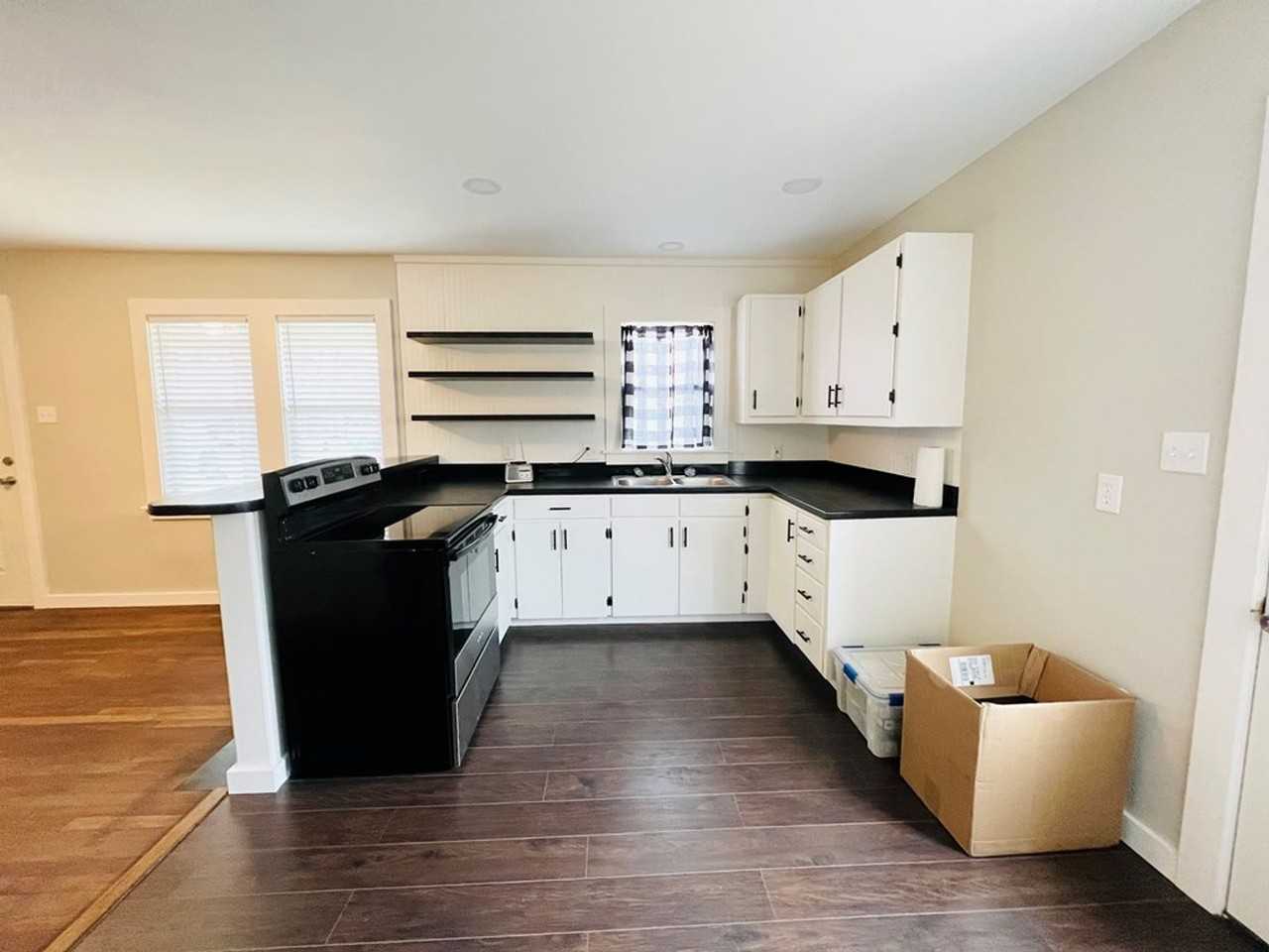 2408 Webster St - Photo 3 of 18