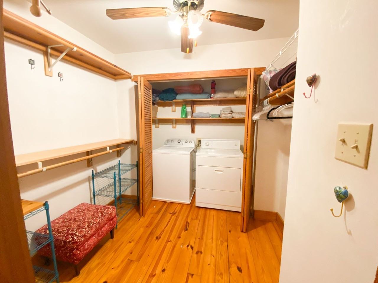 1832 Glencove Ln - Photo 4 of 12