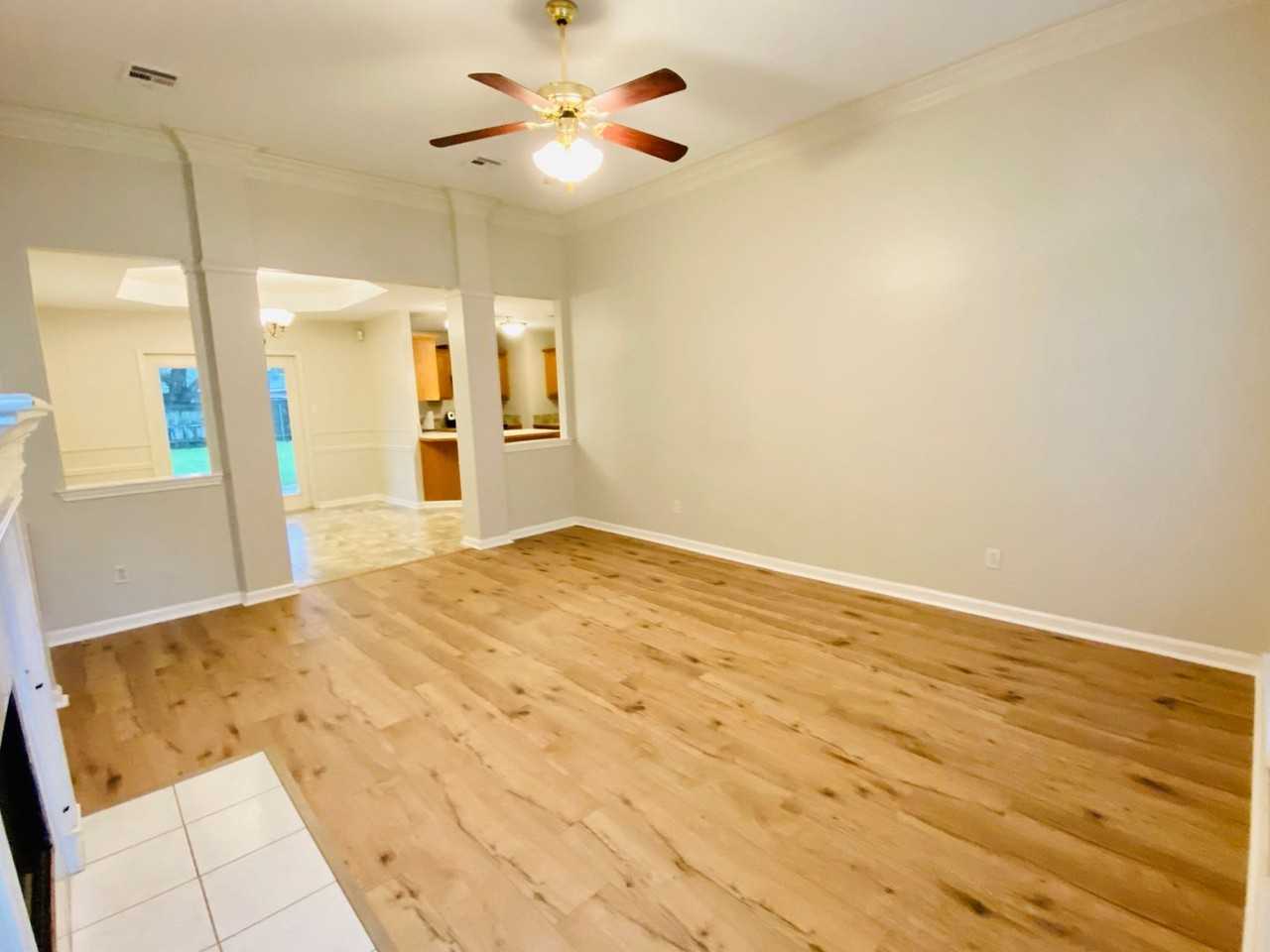 103 Savignon Cir - Photo 2 of 18