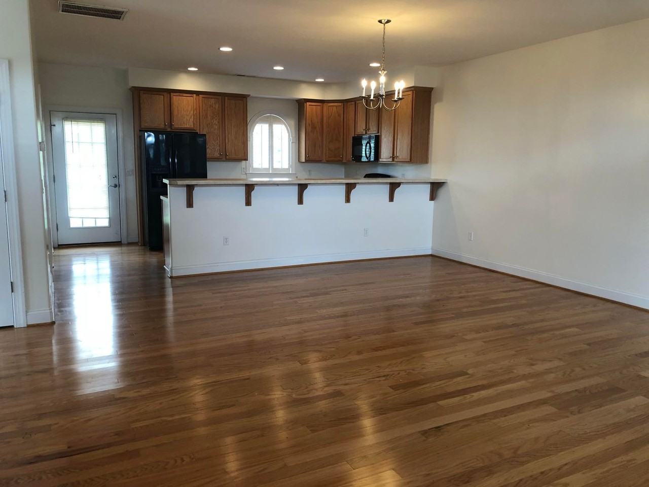 419 Willard Dr - Photo 5 of 13