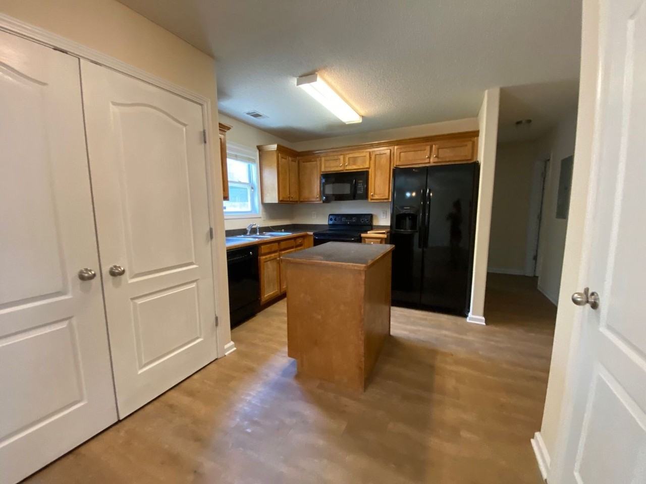 342 Bridgewater Circle - Photo 3 of 16