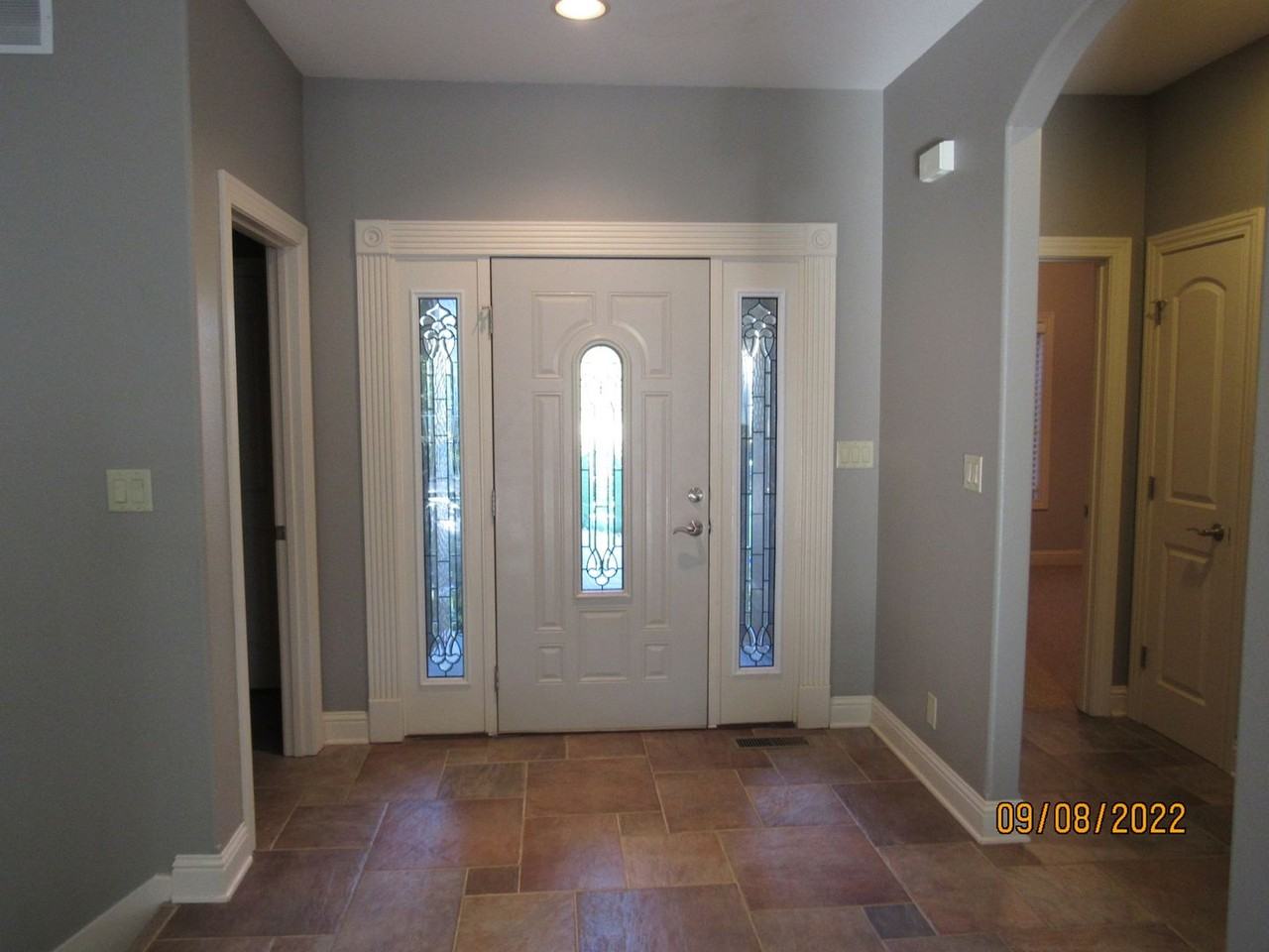 32 Belmont Dr - Photo 3 of 42