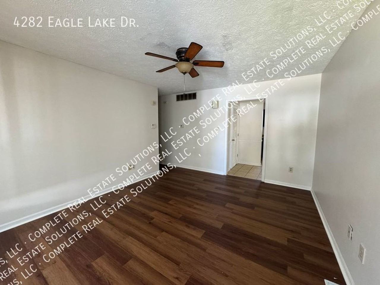 4282 Eagle Lake Dr - Photo 3 of 18