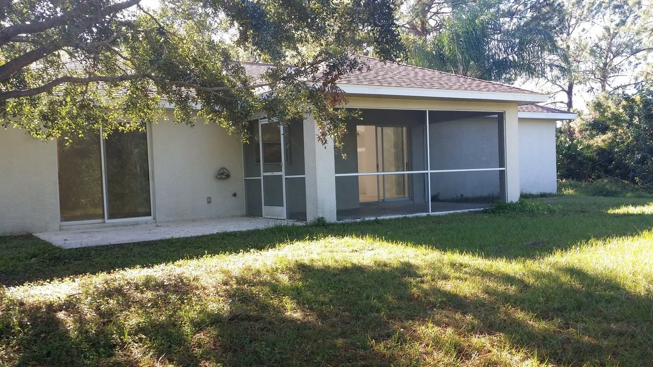 7820 Minardi Street - Photo 3 of 11