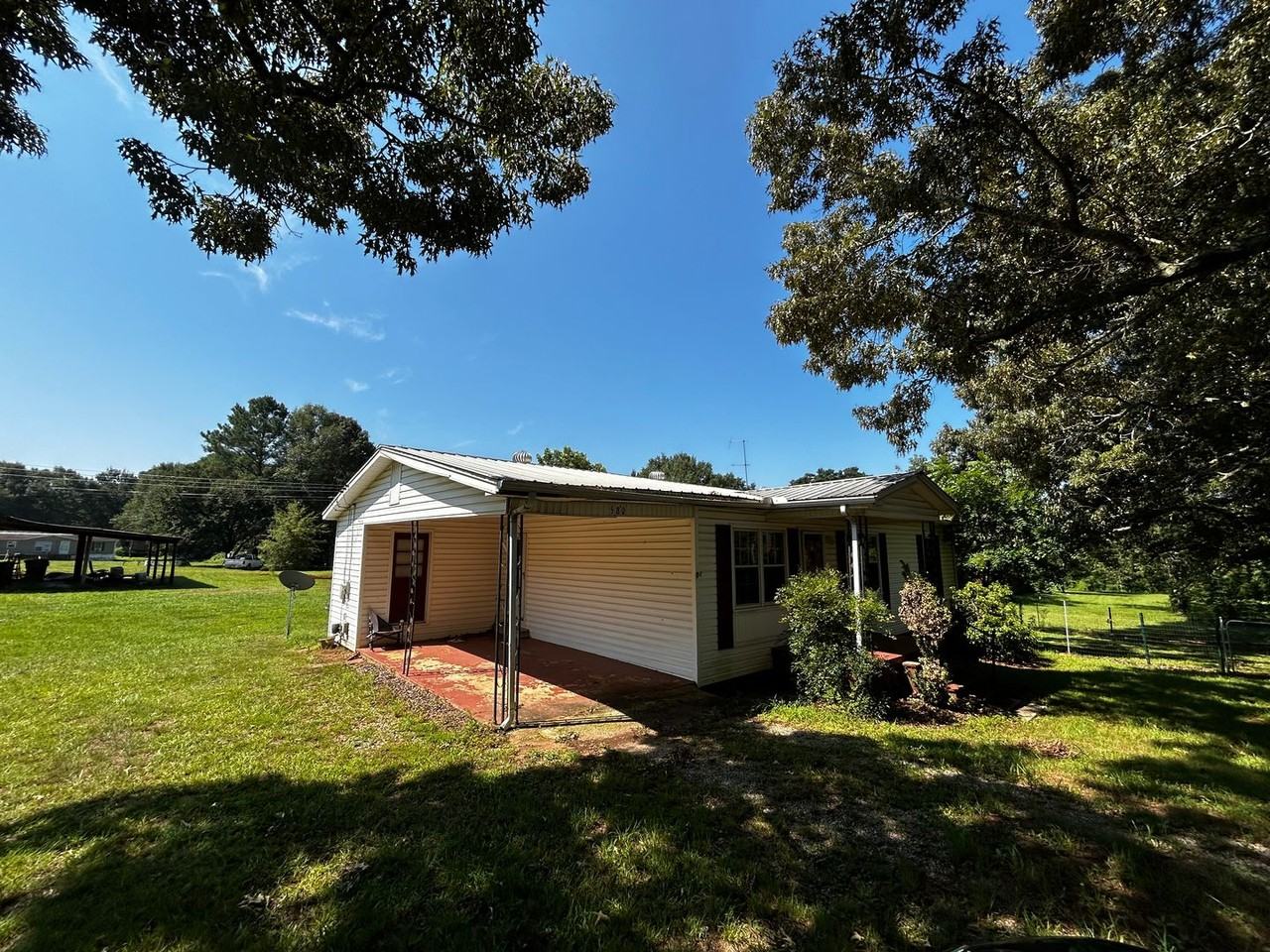 580 Jones Rd - Photo 2 of 20