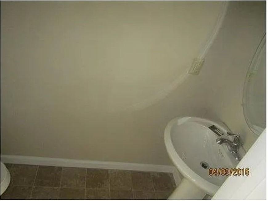 20 Timber Ridge Dr - Photo 3 of 11