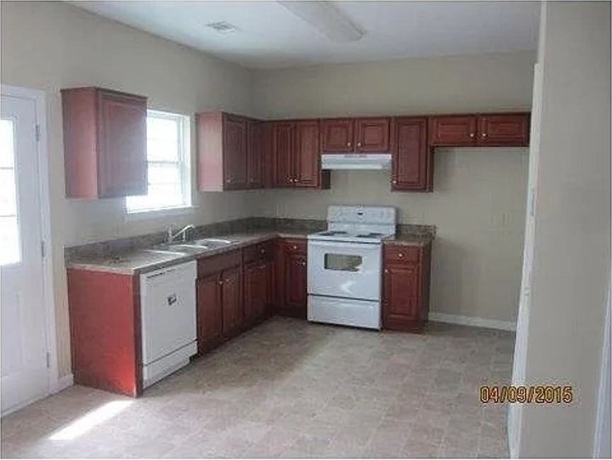 20 Timber Ridge Dr - Photo 4 of 11