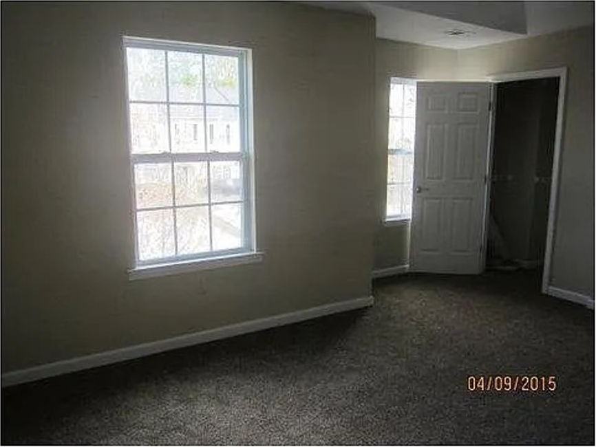 20 Timber Ridge Dr - Photo 5 of 11