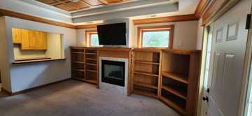 featured image of 1323 Gillette St