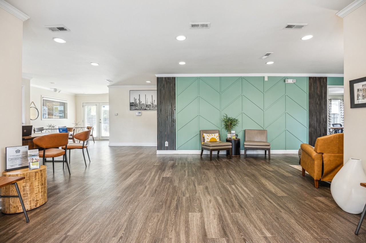 North Oaks Landing - Photo 2 of 37