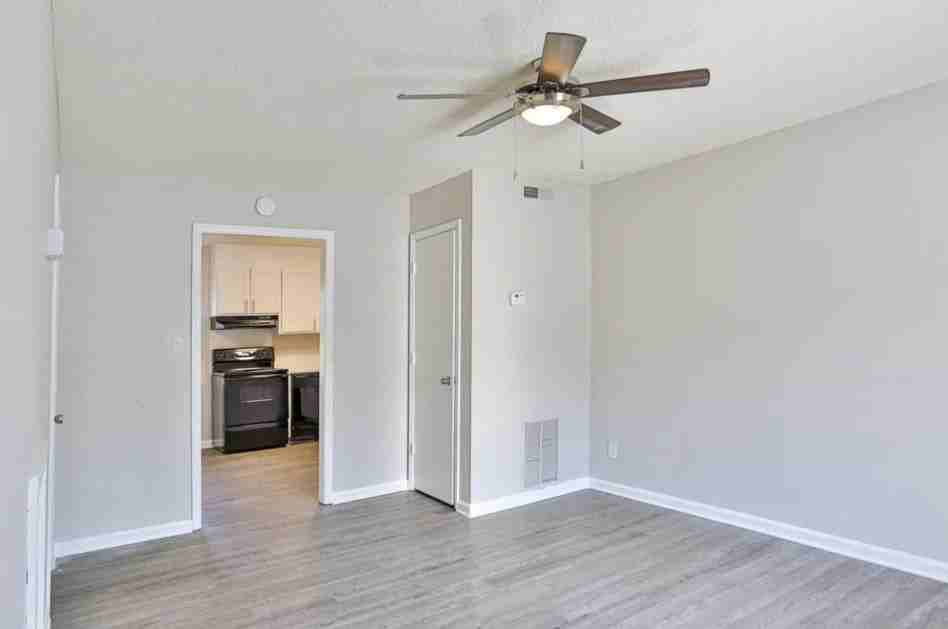 Ashbrook Village - Photo 6 of 15