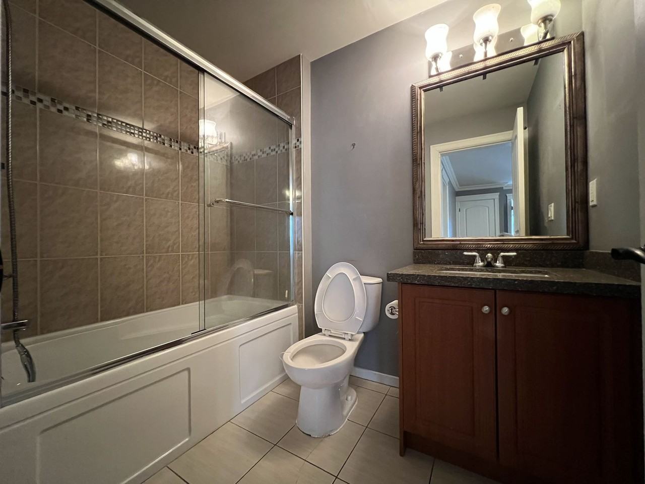 15998 111 Avenue - Photo 2 of 7