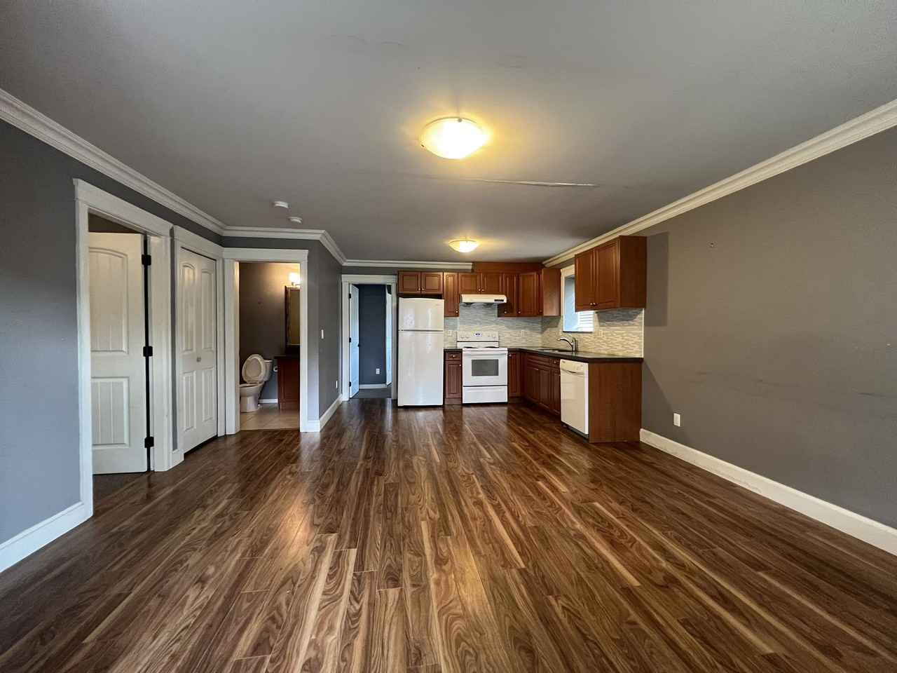 15998 111 Avenue - Photo 5 of 7