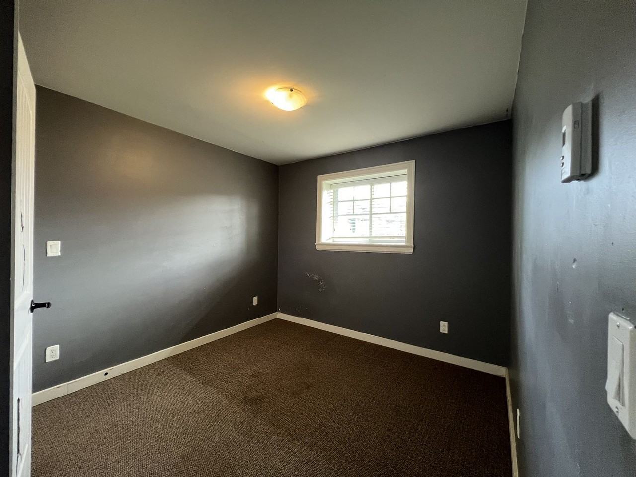 15998 111 Avenue - Photo 6 of 7