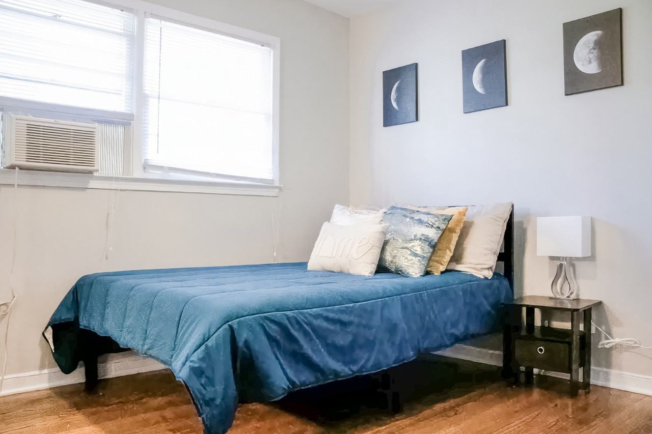 Toney Dr - Photo 4 of 4