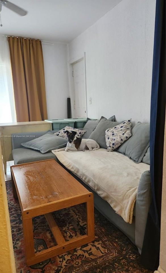 1612 Harrison St #6 - Photo 3 of 8