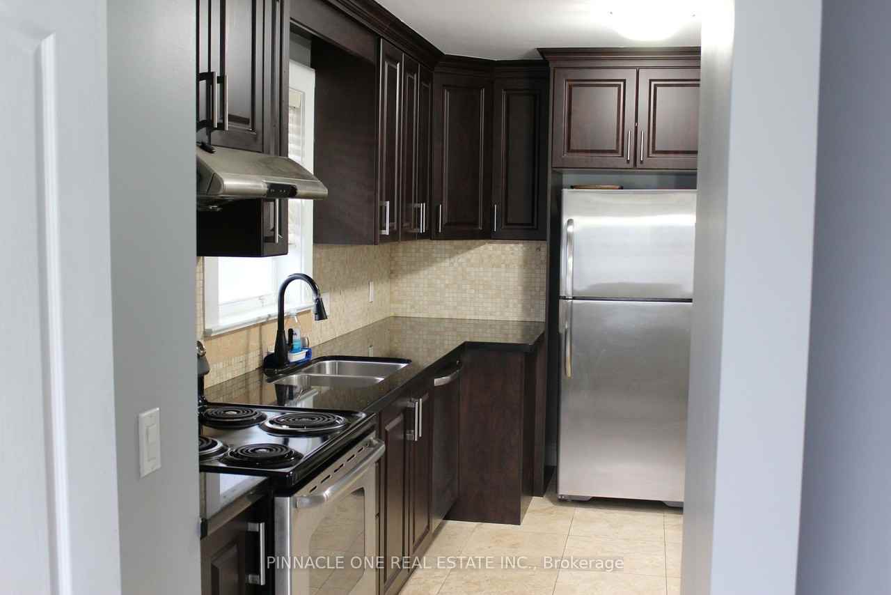 50 Stansbury Crescent - Photo 2 of 11