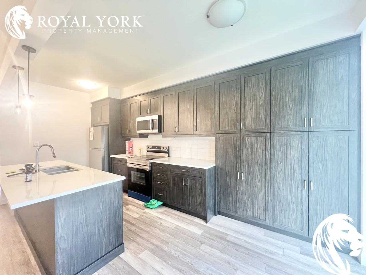 17-143 Elgin Street North, Cambridge, Ontario N1R 5H6 - Photo 3 of 23