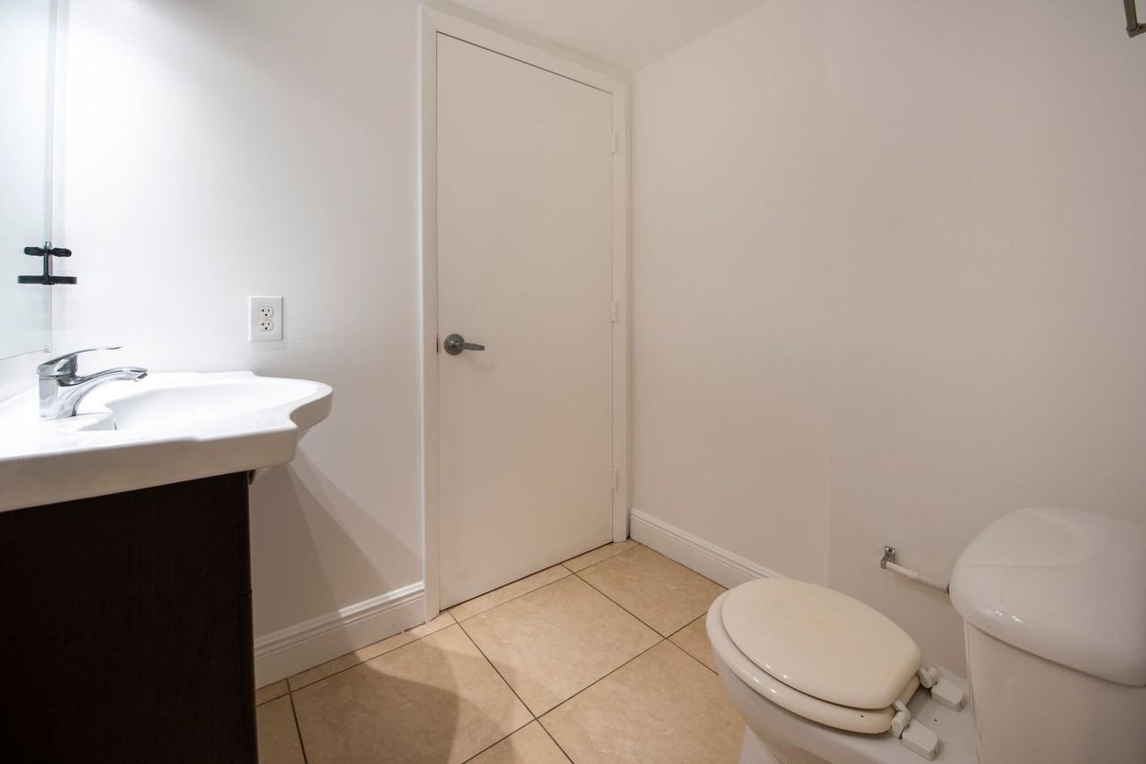 4137 English Oak - Photo 4 of 31