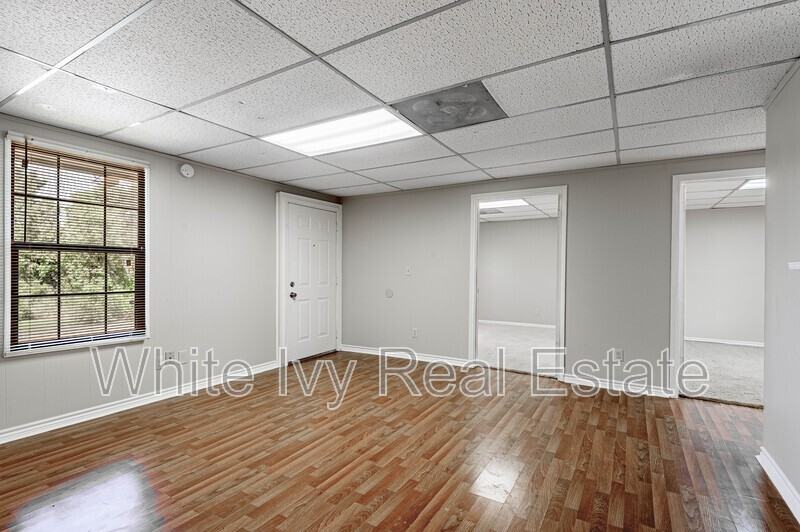 626 University Ave #G - Photo 3 of 12