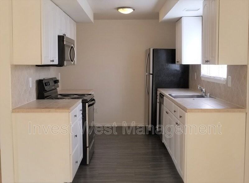 3116 Kauffman Ave #B - Photo 5 of 30