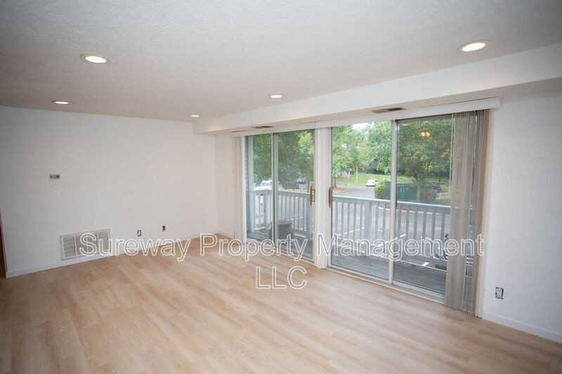 142 Kenwood Dr - Photo 2 of 25