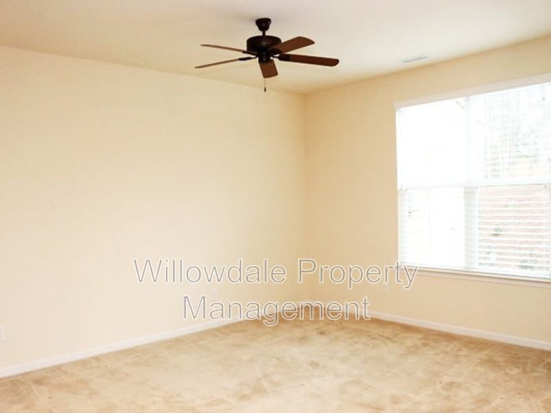 122 Ransomwood Dr - Photo 3 of 27