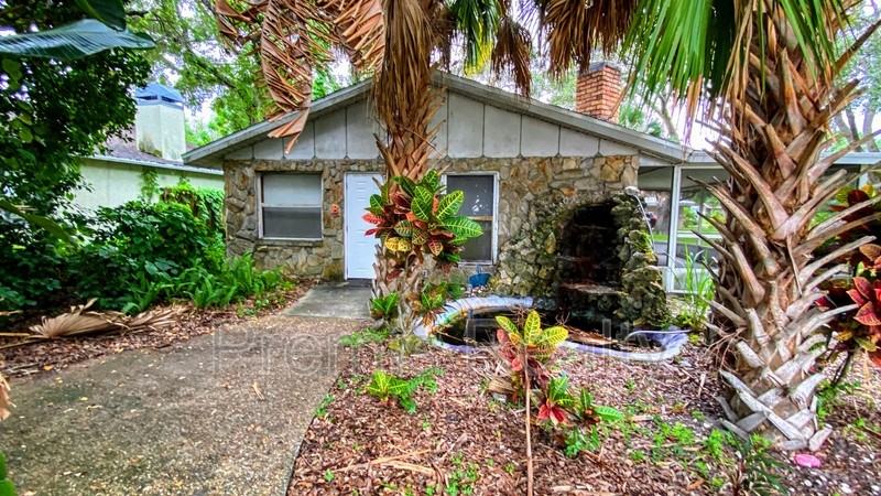 2686 Sunset Dr - Photo 2 of 19