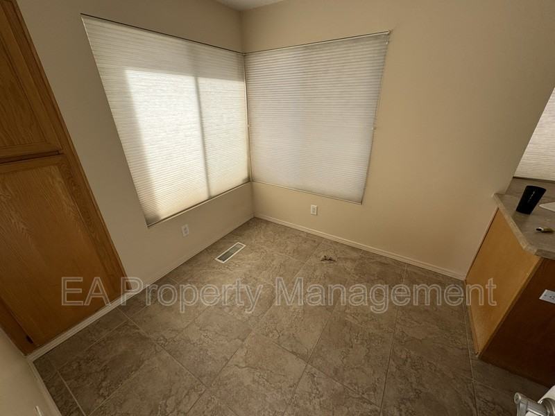 7576 Keystone Dr Ne - Photo 6 of 20