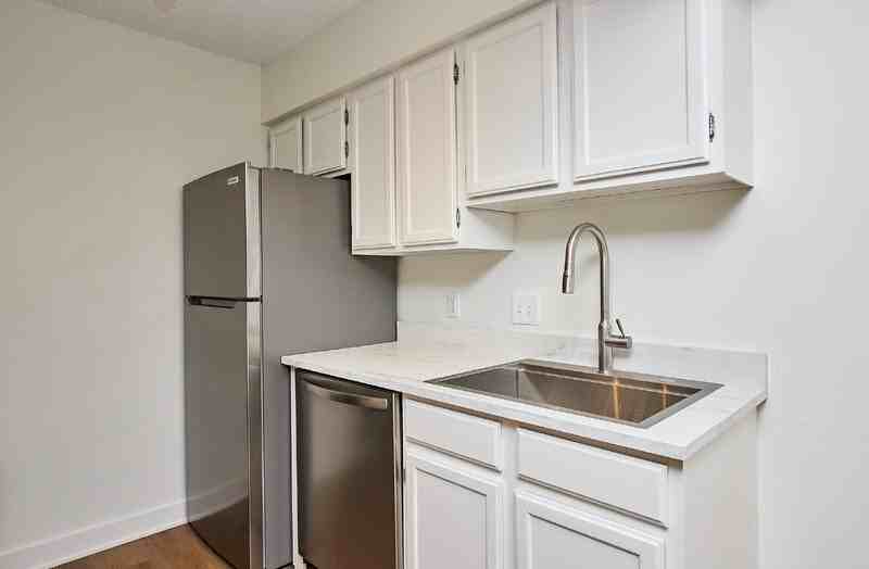 5221 Boulder Dr #5 - Photo 3 of 33