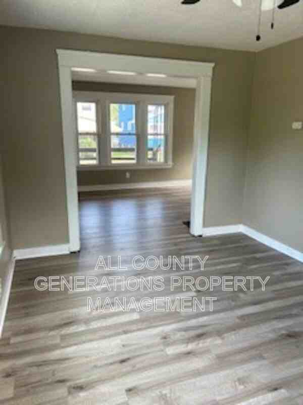 7700 Goodman Ave - Photo 6 of 12