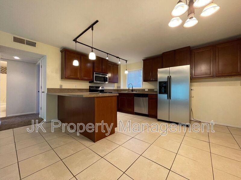 4604 3rd Ave S #9 - Photo 3 of 13