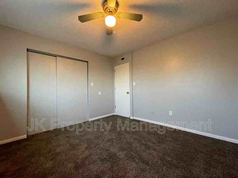 4604 3rd Ave S #9 - Photo 5 of 13