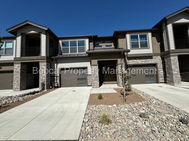 460 Dublin St - Photo 2 of 42