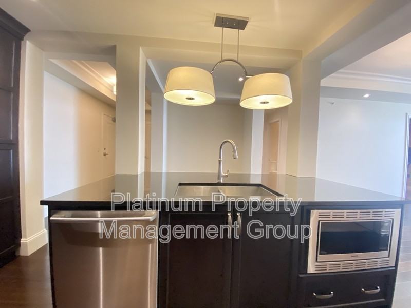 221 Quarry Way Se #201 - Photo 6 of 39