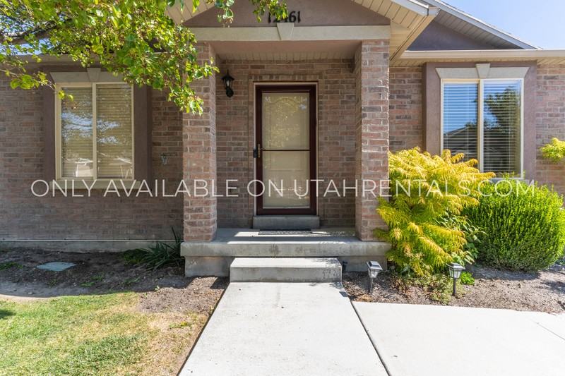 12461 S Mayan St - Photo 2 of 29