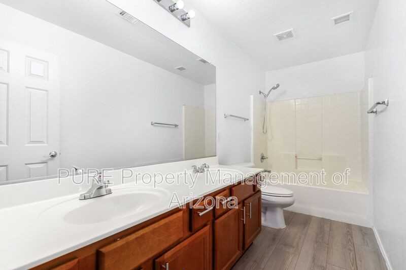 322 S 116th Ave - Photo 7 of 27