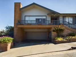 featured image of 211 6th St #B