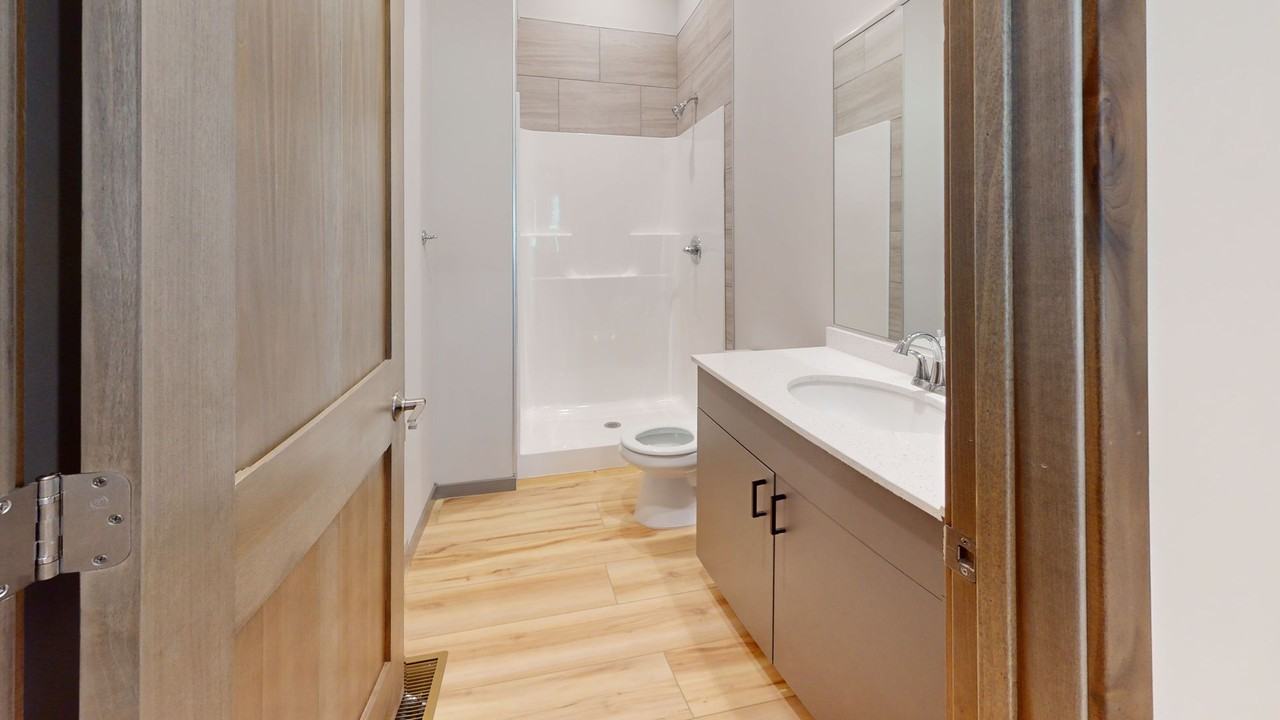 524 12th Ave Se - Photo 7 of 10
