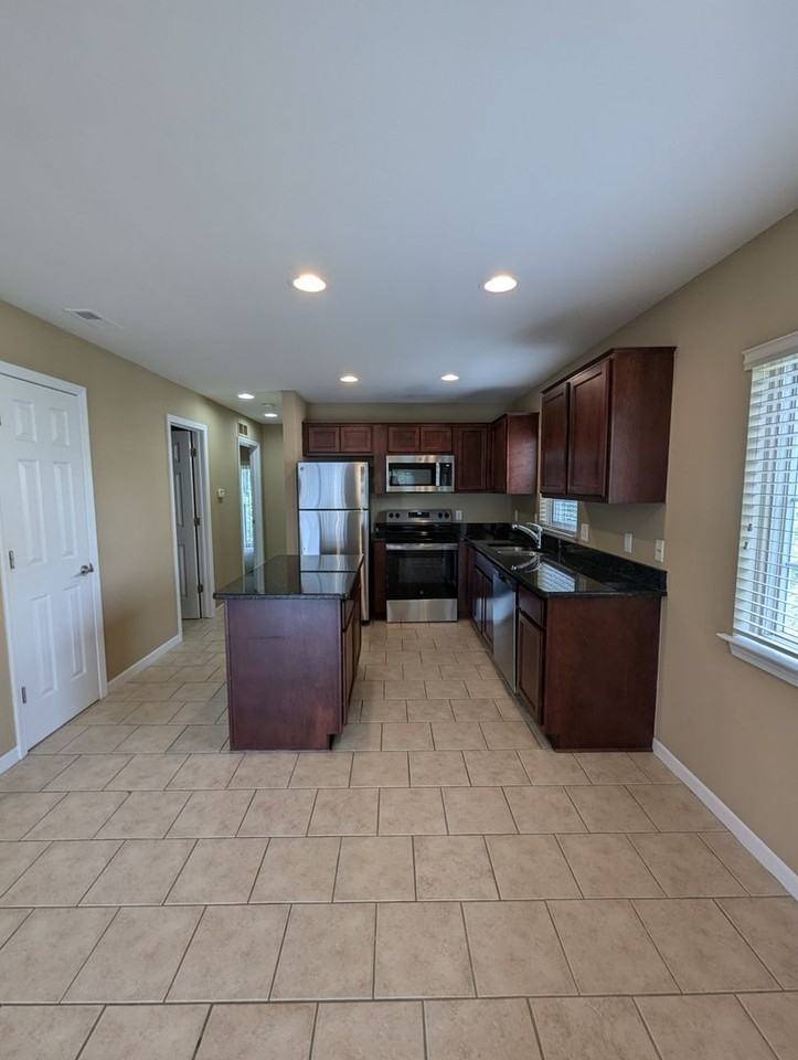 Villages of Capital Pointe - Photo 3 of 22