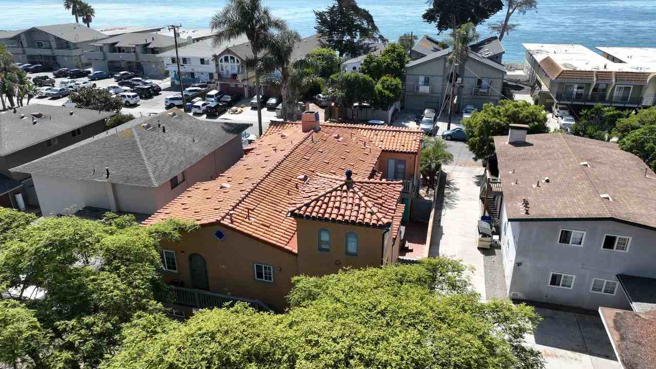 6636 Del Playa - Photo 4 of 48