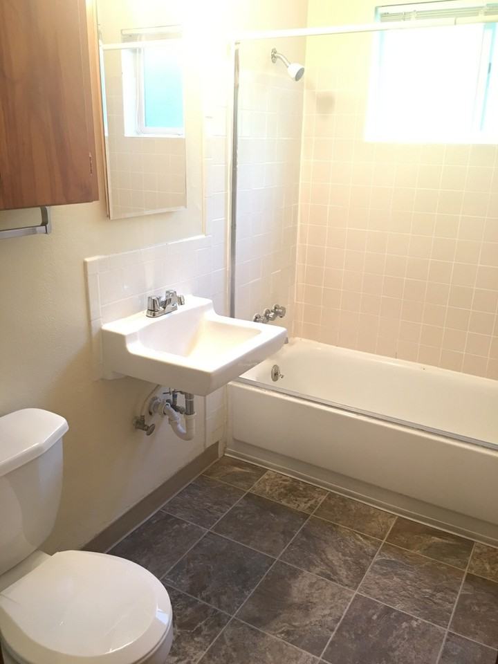 College Court - Photo 7 of 9