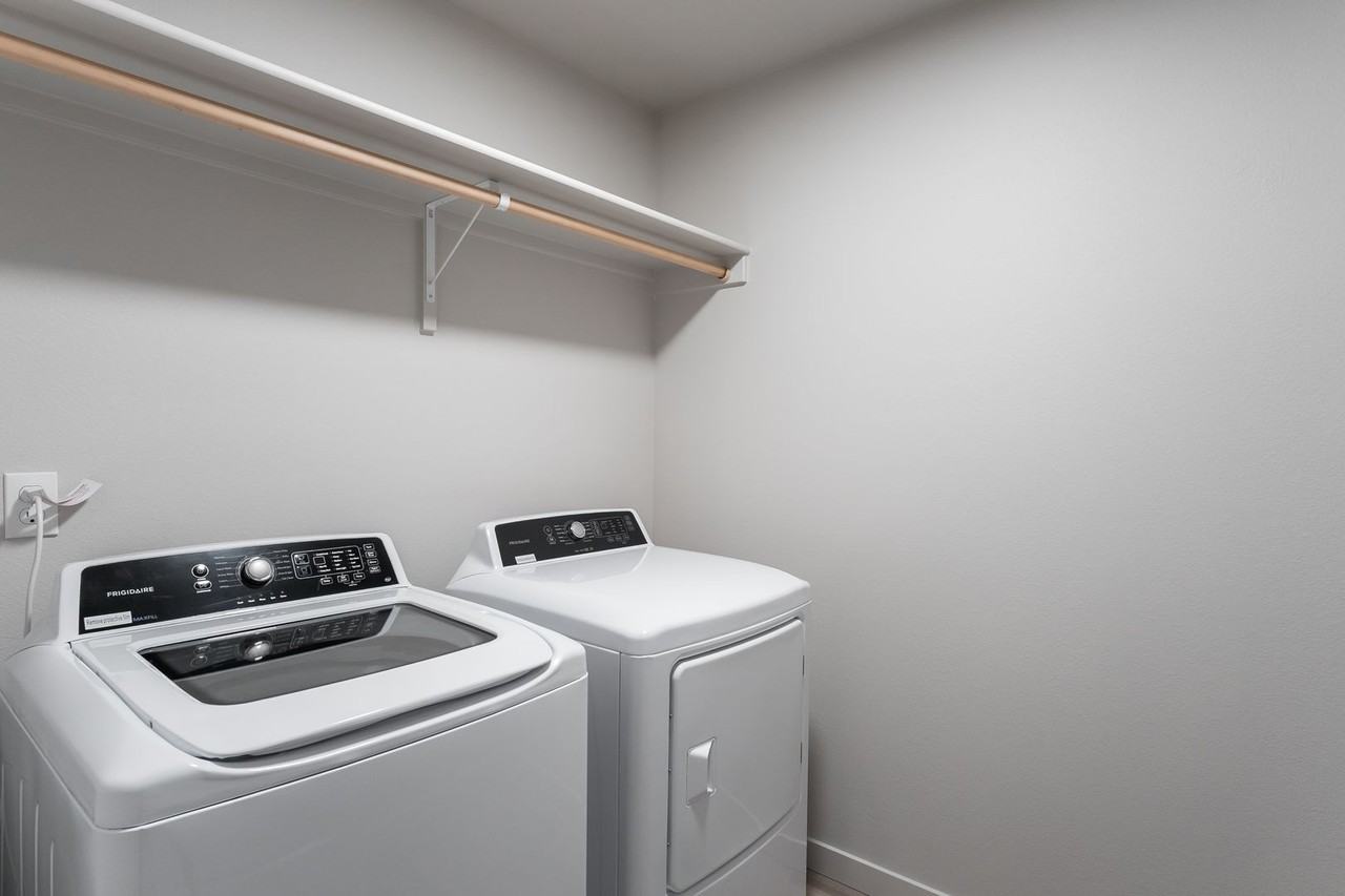 Townhomes at Bent Rock - Photo 5 of 17