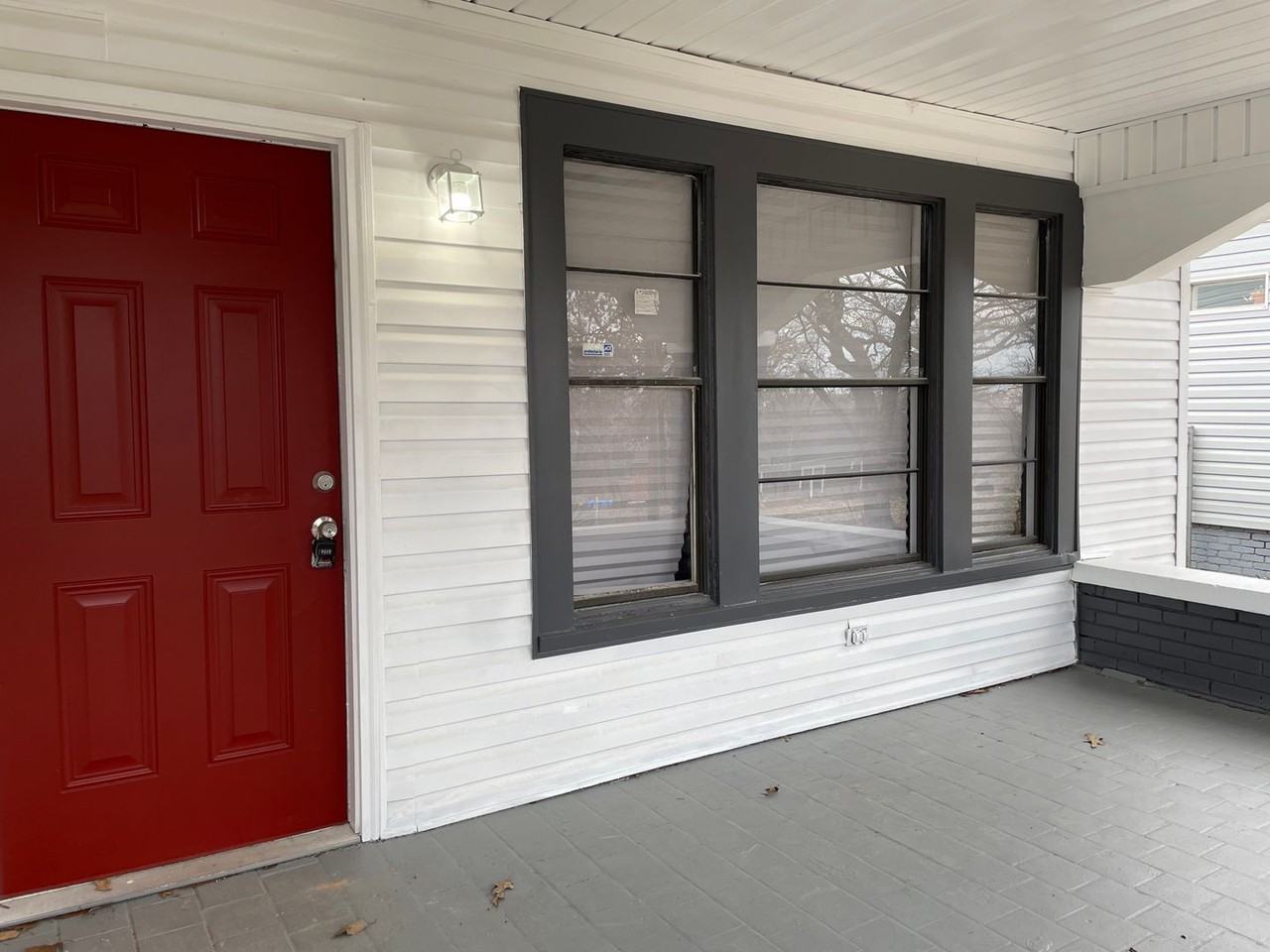 2013 16th Ave N - Photo 2 of 11