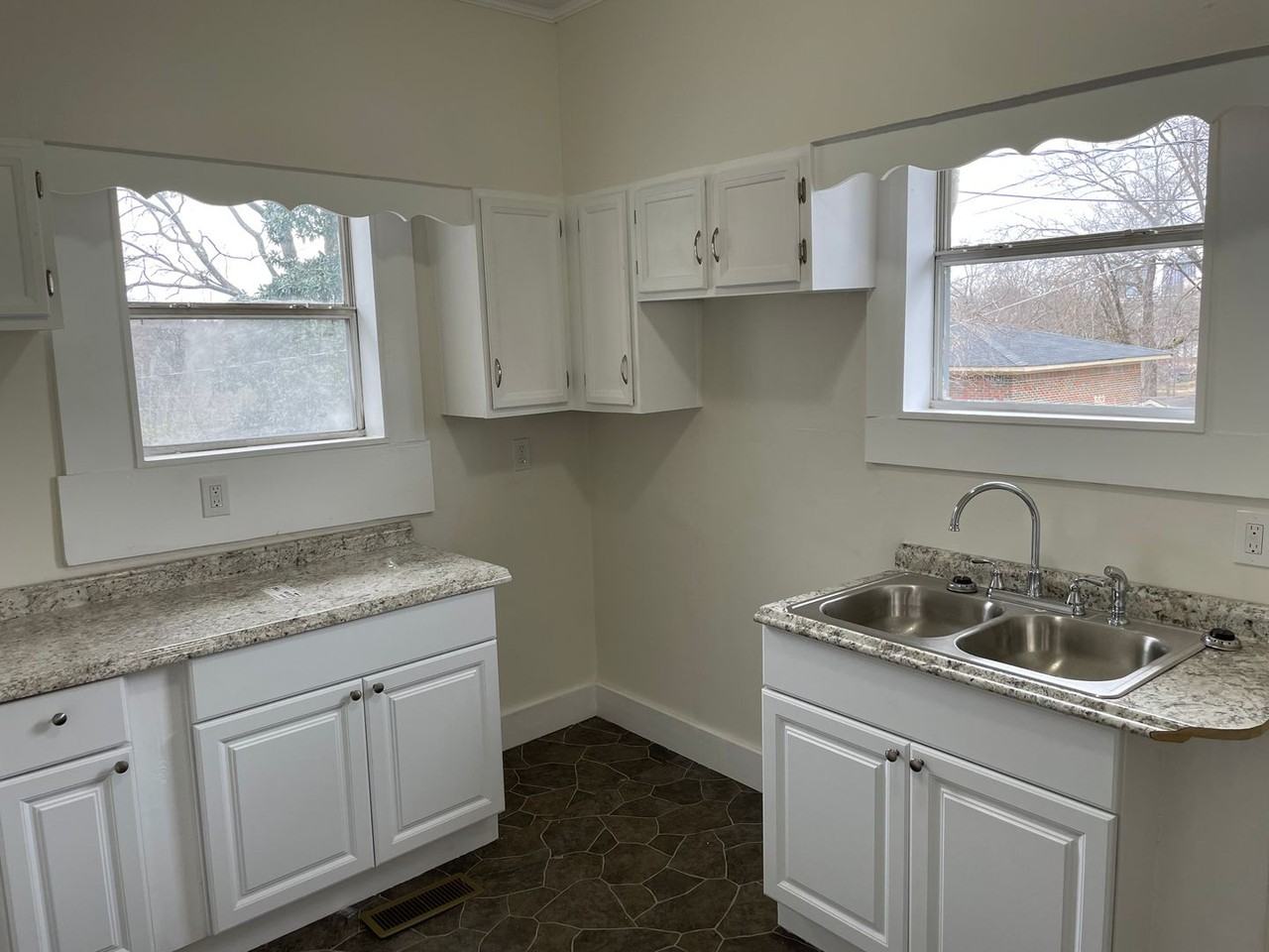 2013 16th Ave N - Photo 6 of 11