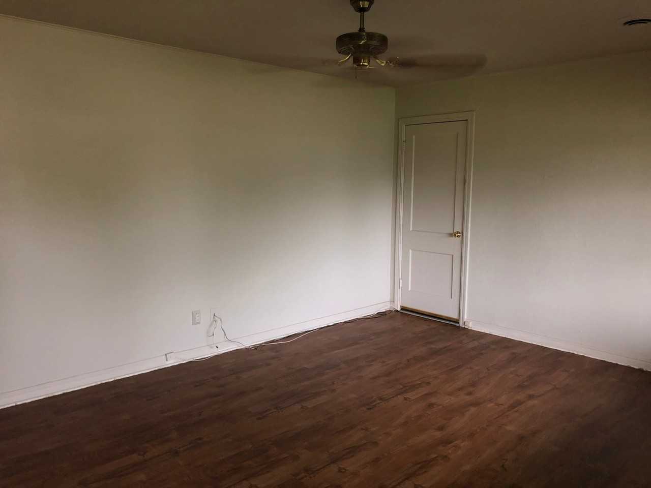 3013 Shirley Ln - Photo 6 of 8