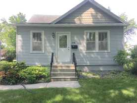 1538 12th St N - Photo 1 of 1