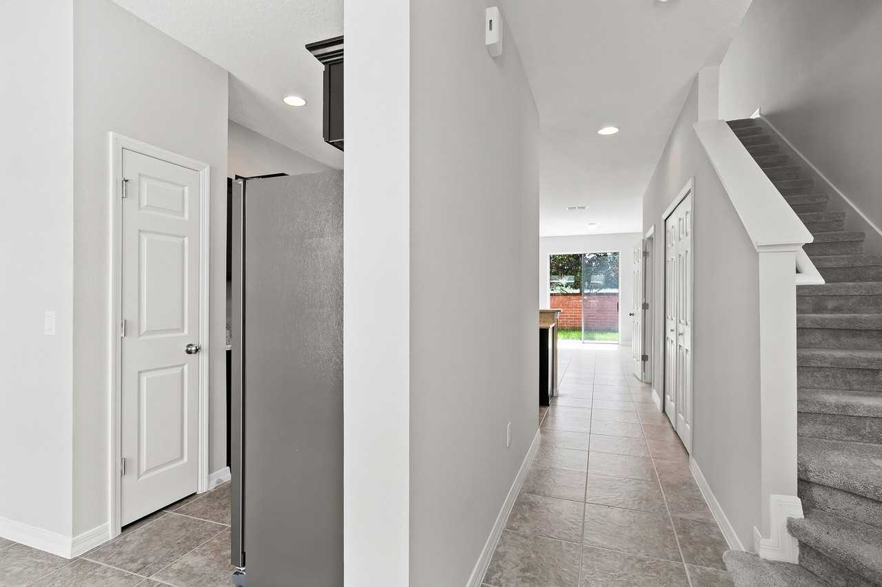 591 Pacito Way - Photo 2 of 29