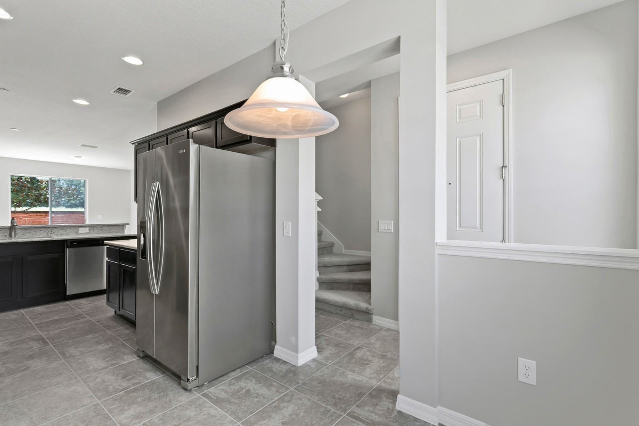 591 Pacito Way - Photo 4 of 29